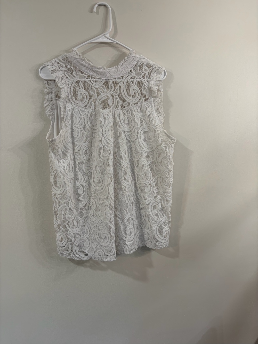 Lace Overlay Sleeveless Tank Top - White